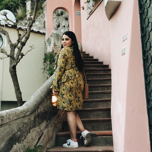 Hi, I’m Karen! ♡ @fringeandsage on Instagram - Picture 4 of 8